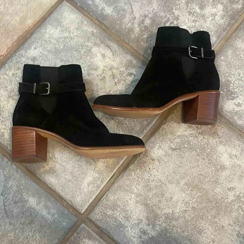 Gianni Bini Helton Black Suede Buckle Block Heel Booties Ankle Boots Sz 6.5 Shoe